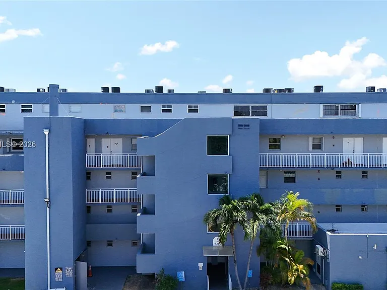 9351 Fontainebleau Blvd #B415 — Photo 36