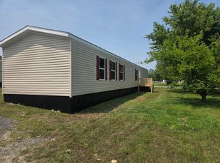 108 McCumbee Ln #32, Berkeley Springs, WV 25411
