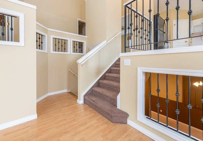 126 E Tuscarora Pl NW — Photo 28