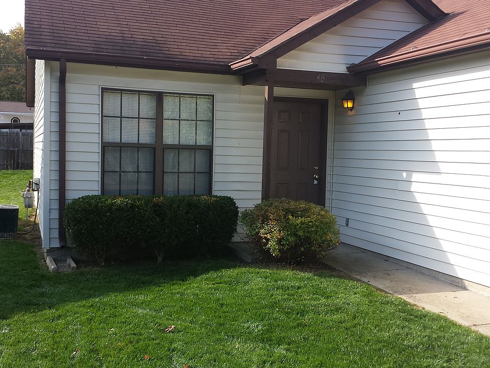 1st image of 4 Stevens Dr #B