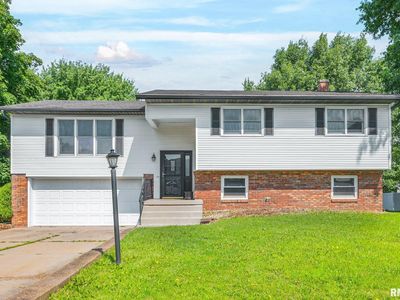 318 Arbor Vitae Dr, Metamora, IL, 61548