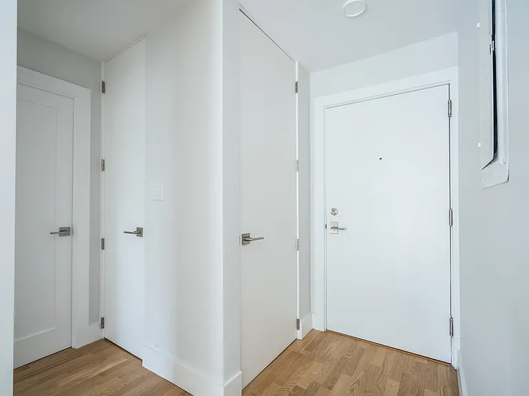 334 Harvard St #J3 — Photo 5