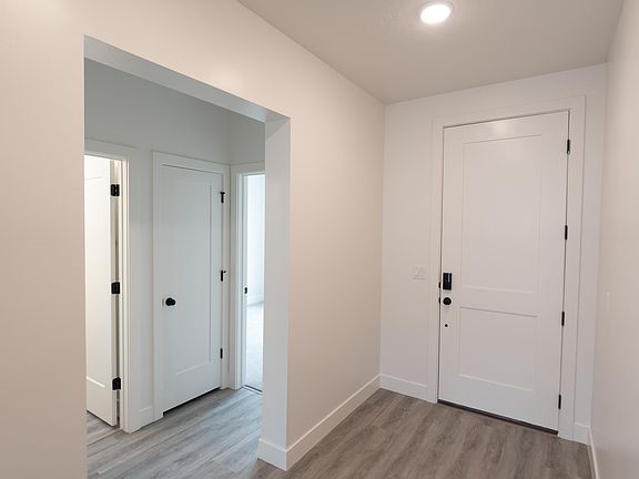5th image of 344 W Rosie Loop