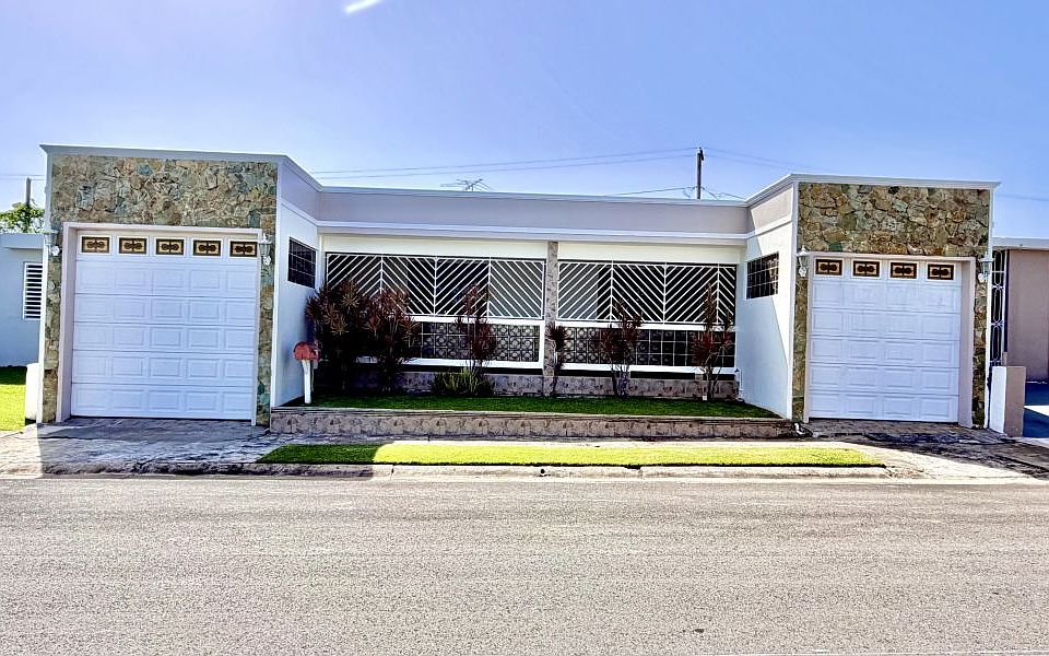 1st image of Urb Magnolia Gardens Calle 2 #A-16