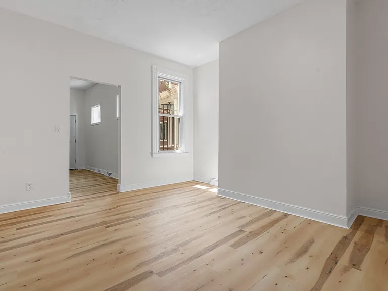 2116 Perrysville Ave — Photo 7