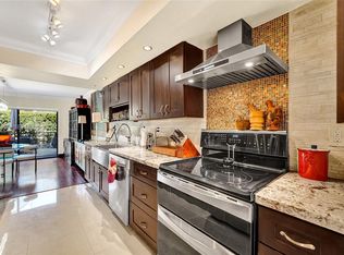 Townhouses Of Emerald, Hollywood, FL 33021