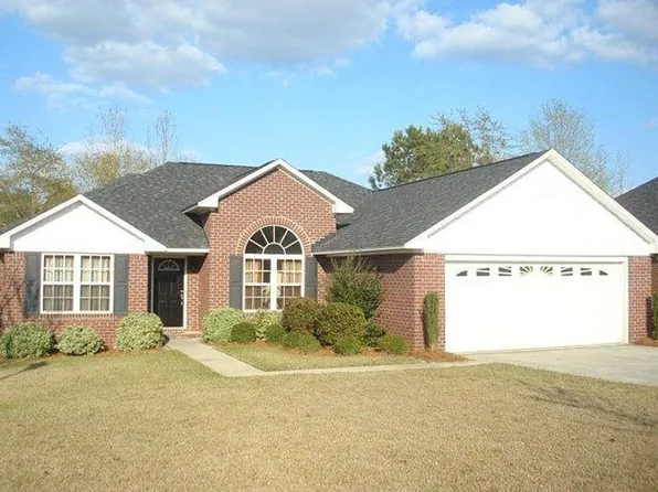 1825 Canberra Dr, Sumter, SC 29153