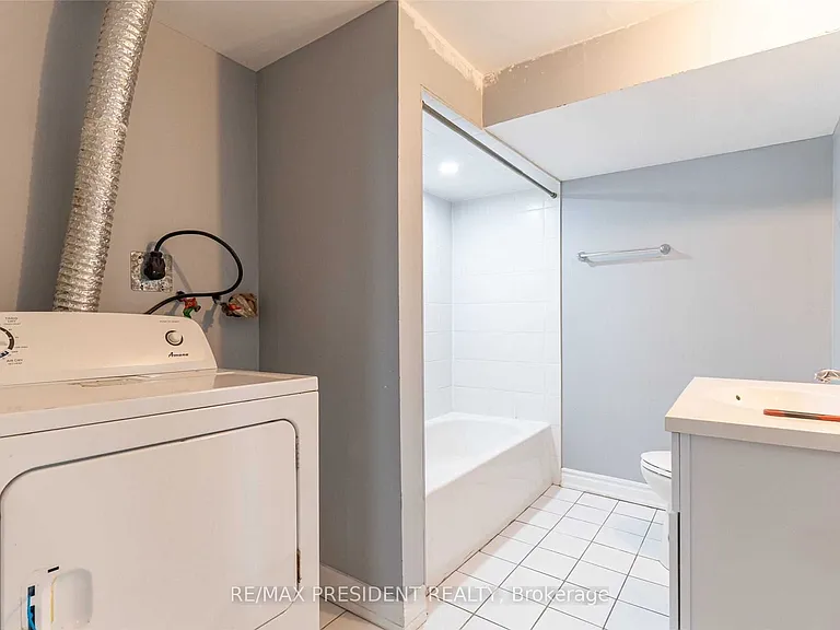 17 Manitou Cres #BASEMENT — Photo 8