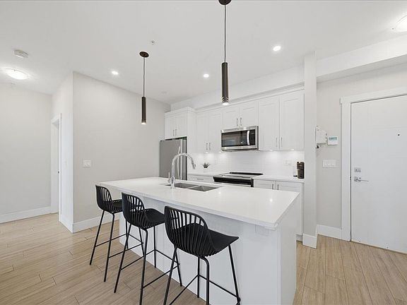 3rd image of 22335 McIntosh Ave #506