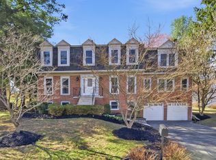 712 Brandon Green Dr, Silver Spring, MD 20904