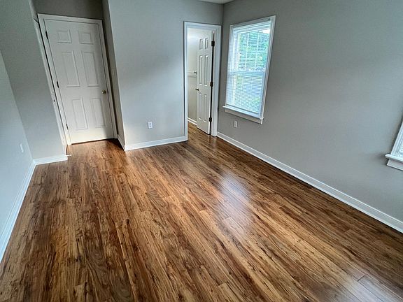 4th image of 2249 High Bush Cir
