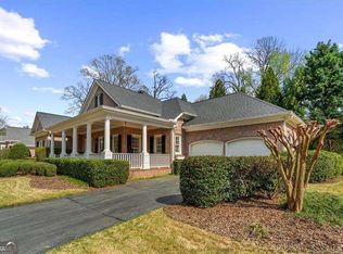 2204 Stephens Walk, Dunwoody, GA 30338