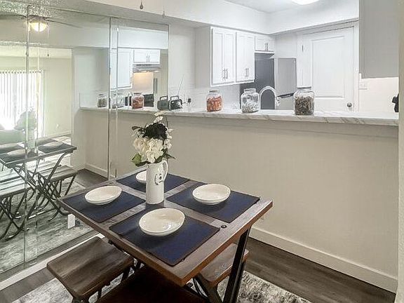 5th image of 9301 N Macarthur Blvd #2B-1Ba-850Sqft