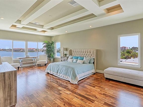 5th image of 225 Punta Vista Dr
