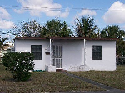1st image of 2031 NW 166th St