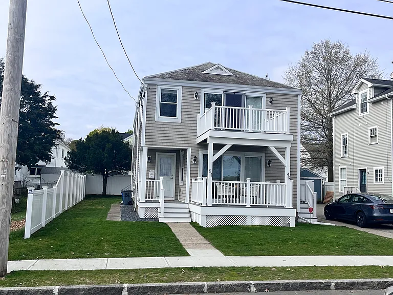 51 Avalon Ave #51 — Photo 2