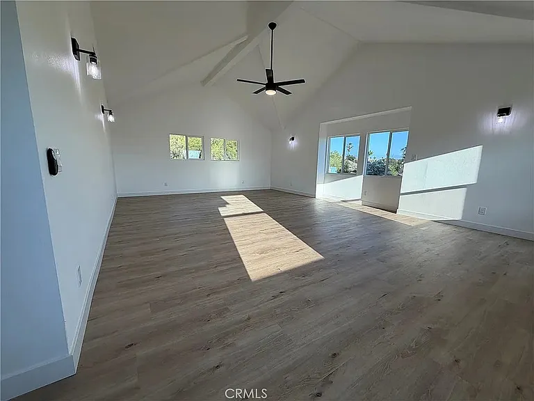 755 Huston Dr — Photo 12