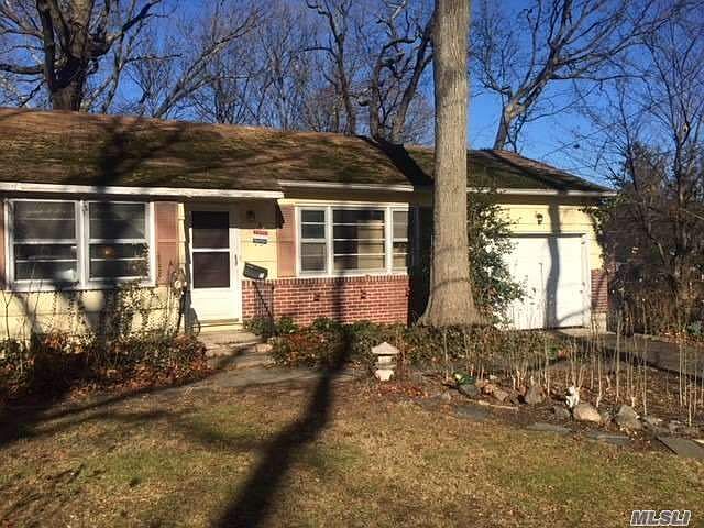 2nd image of 5 Lindberg Ct
