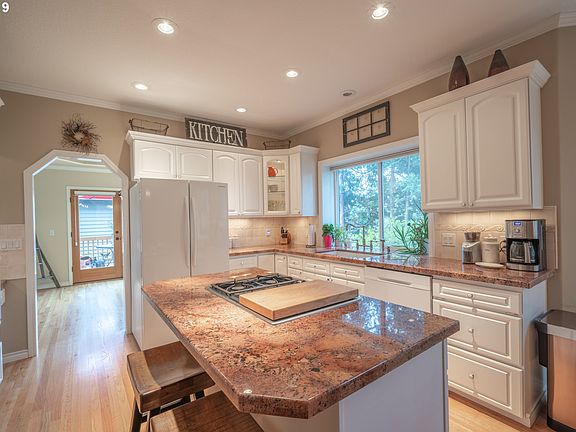 4th image of 14300 NE 30th Ct