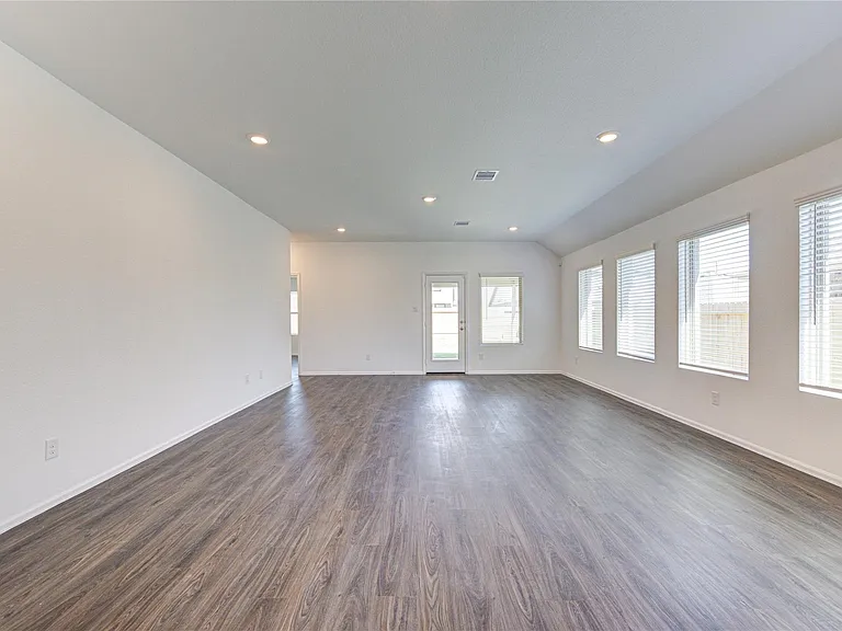 5023 Lavaridge Ln — Photo 27