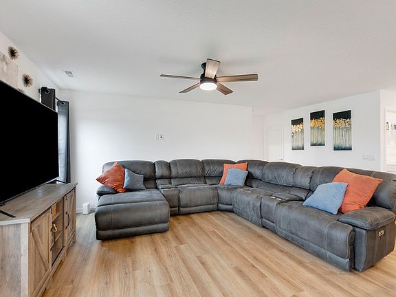 5th image of 1399 Livingston Lakes Way