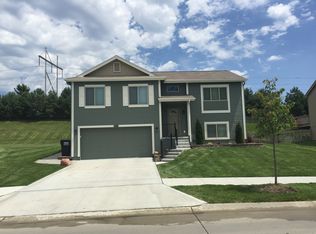 5635 S 190th Ter, Omaha, NE 68135