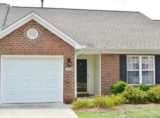 3738 Tartan Ln, Burlington, NC 27215