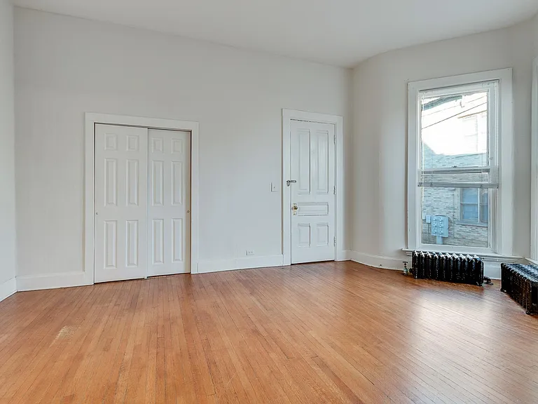 325 W Jackson St #1E — Photo 5