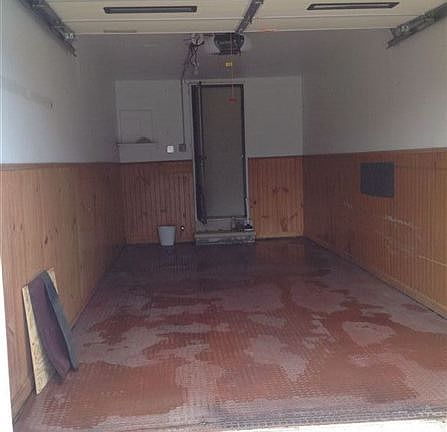 Attached 1 car garage