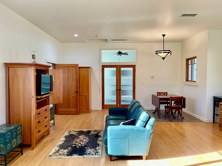 651 S La Luna Ave — Photo 4