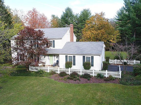 5th image of 7363 Winsted Dr