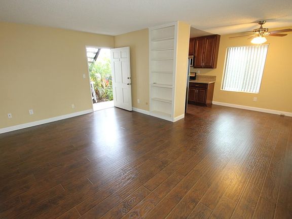 2nd image of 4075 Mississippi St APT 1