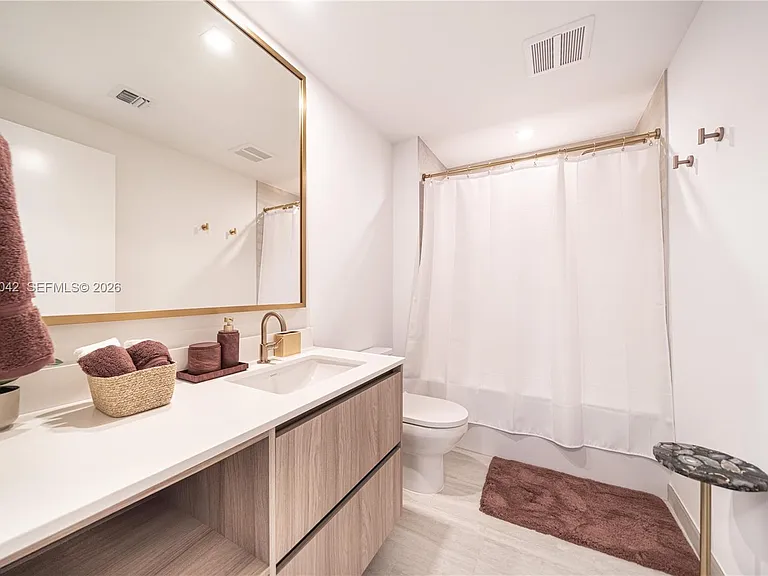 77 SE 5th St #2009 — Photo 35
