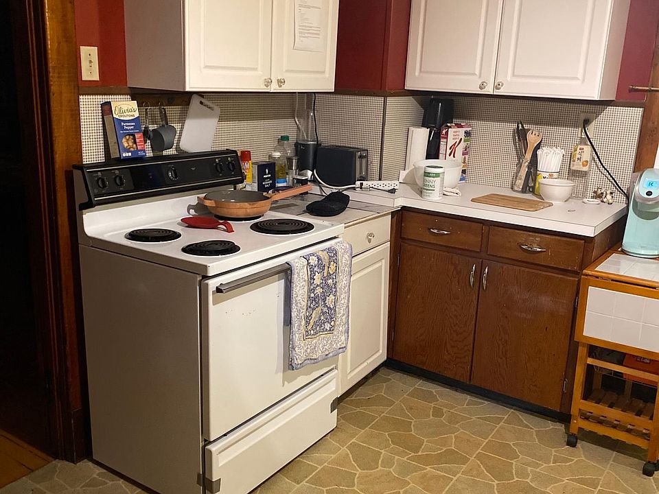 135 Maple Ave Altamont NY Zillow