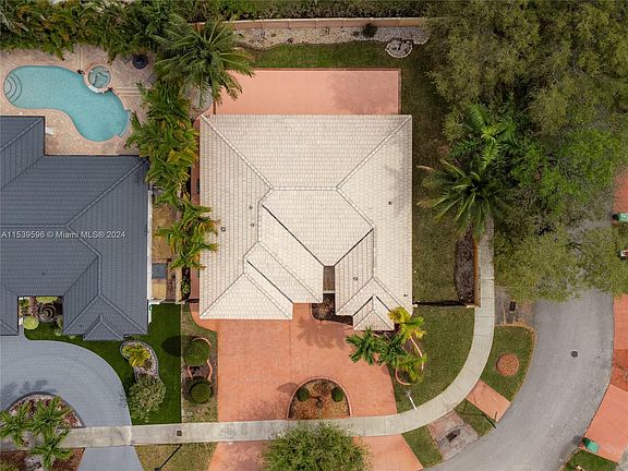 3rd image of 16239 NW 91st Ct