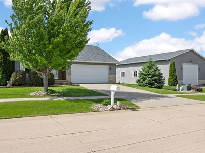 2201 Tamerac Cir, Marion, IA, 52302