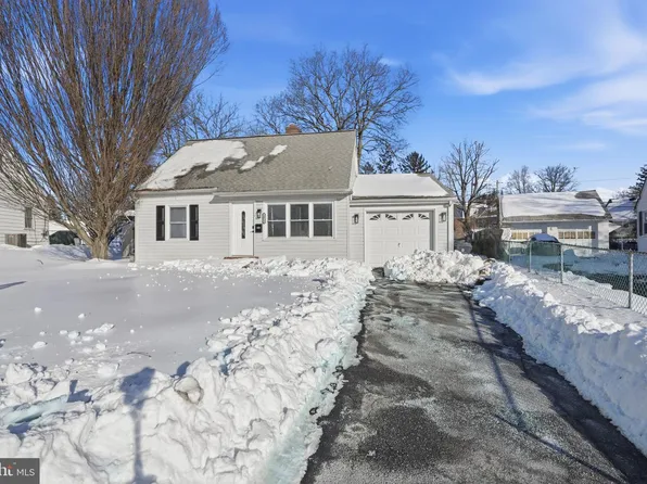 1954 Coolidge Ave, Willow Grove, PA 19090