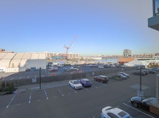 11 Main St #B-112, Edgewater, NJ 07020