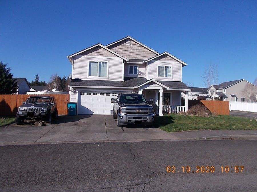 1st image of 406 S Spruce Ave