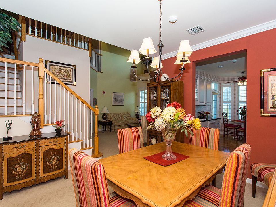 2 Bd/2Ba +DR & Loft.2WIC