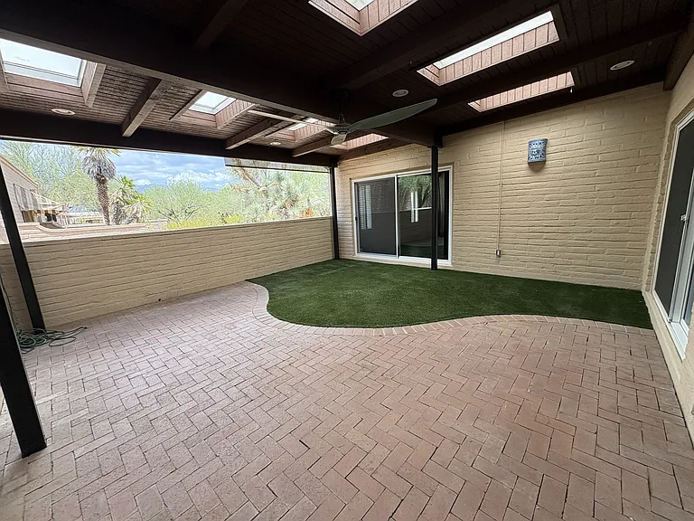2532 N Camino Valle Verde — Photo 38