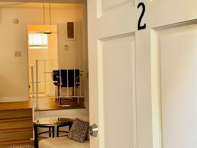1119 Lincoln Blvd #2 — Photo 8
