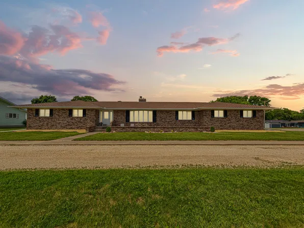 121 Highway 15, Fenton, IA 50539