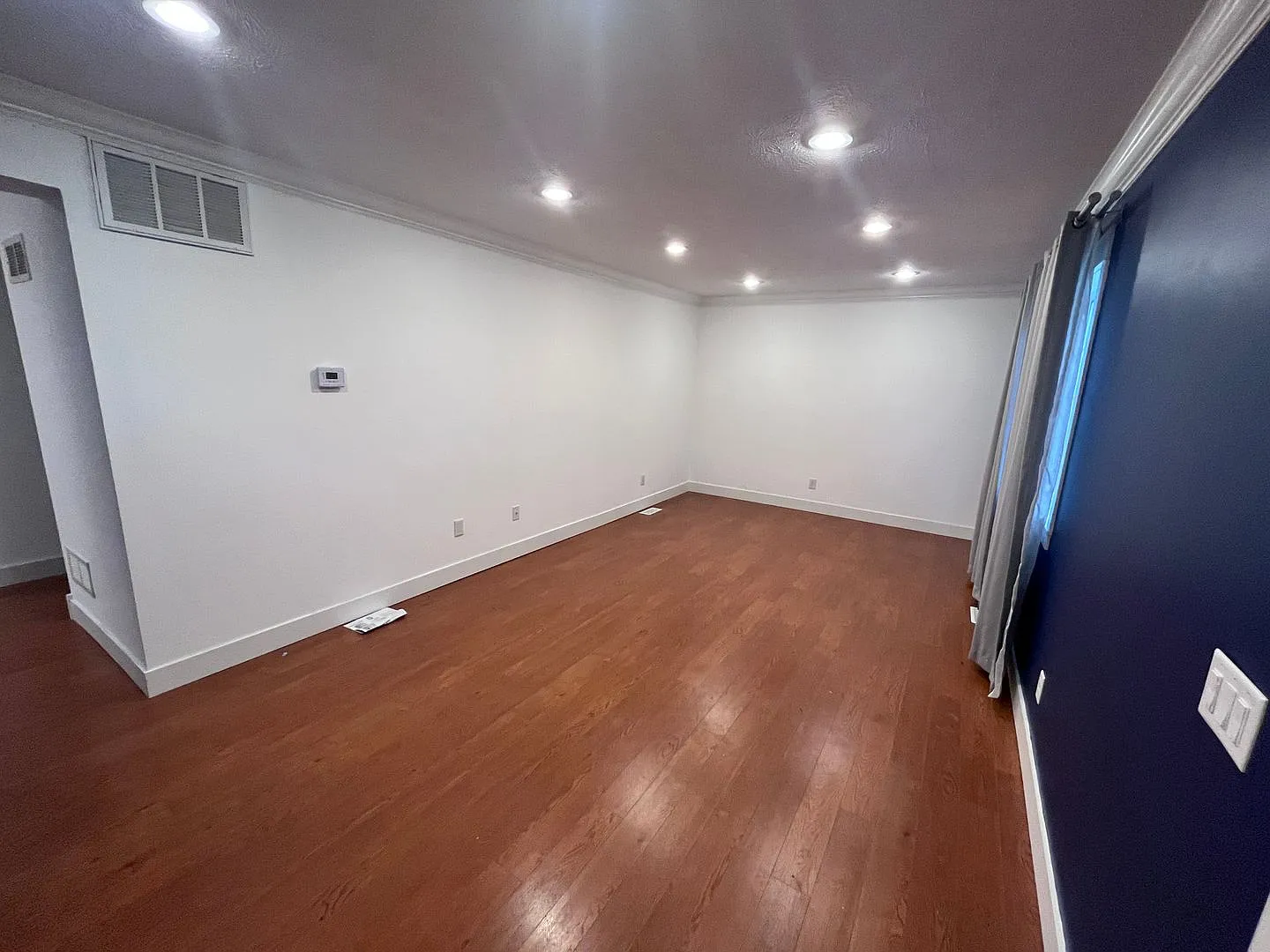 3 Bedroom House! — Photo 2