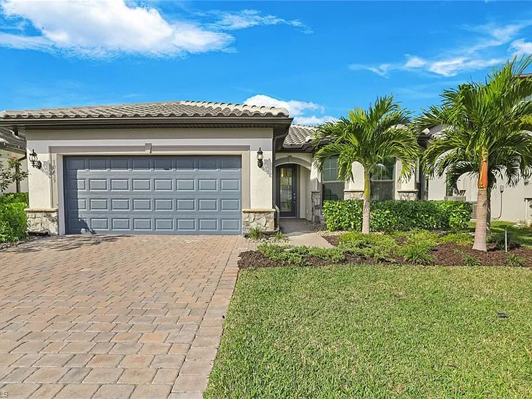 10439 Ventana Ln — Photo 1