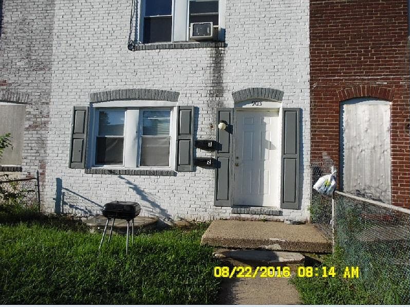 2nd image of 903 Stoll St #1