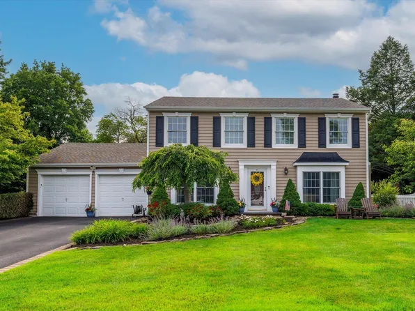 6 Magnet Street, Stony Brook, NY 11790