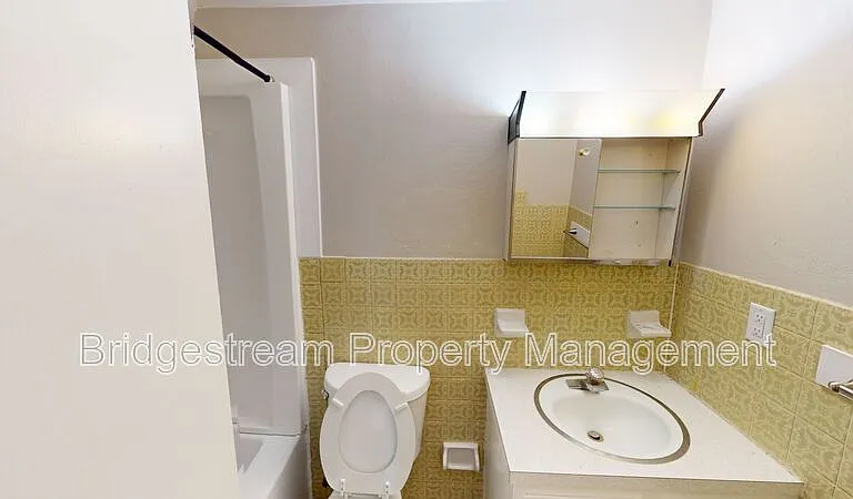 144 Forest St — Photo 9