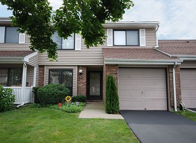 2nd image of 24 W Pond Ct