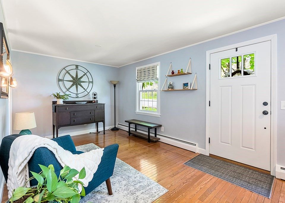 38 Susan Rd, Marlborough, MA 01752 Zillow